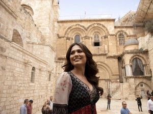 7 Gaya Miss Universe 2020 Andrea Meza Kunjungi Israel di Tengah Aksi Boikot