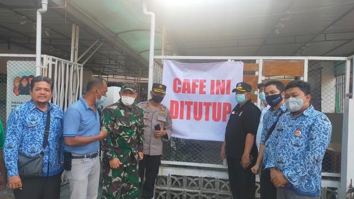 Kafe di Padang disegel gegara langgar prokes COVID-19 (dok. Istimewa)
