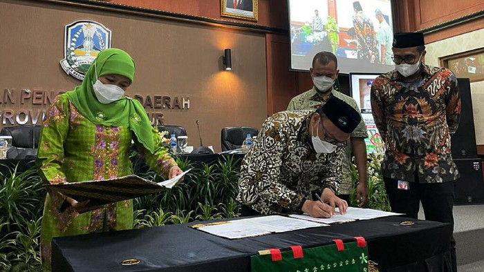 PP Muslimat NU bersama LinkAja dan Paybill meresmikan kolaborasasi melalui MoU dalam menghadirkan transformasi digital perbankan berbasis syariah.