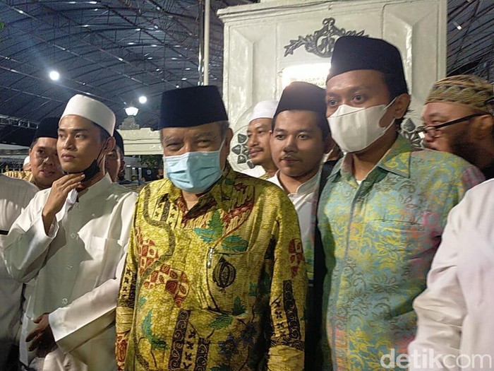 Muktamar NU ke-34 di Lampung dikabarkan bakal ditunda. Ketua Umum PBNU KH Said Aqil Siradj mengakui, pihaknya belum mengelar rapat apakah muktamar akan dimajukan atau ditunda.