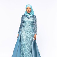 “20 year old Khadija Omar, is the first hijabi contestant to represent Somalia at the 70th Miss World Beauty Contest,” demikian akun Instagram @misssomali menulis dalam unggahannya. Foto: Instagram @khadija.omarr