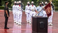Acara ini digelar berdasarkan Keputusan Presiden Republik Indonesia (Keppres) Nomor 106/TNI/2021 tentang Pemberhentian dan Pengangkatan Panglima Tentara Nasional Indonesia. Keppres tersebut ditetapkan di Jakarta, Rabu (17/11) kemarin.