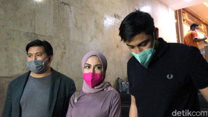 Medina Zein dan Marissya Icha damai
