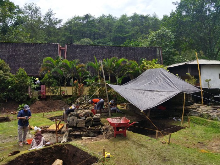 Melihat Candi Songgoriti Bangunan Tua Pernah Direkrontruksi Belanda