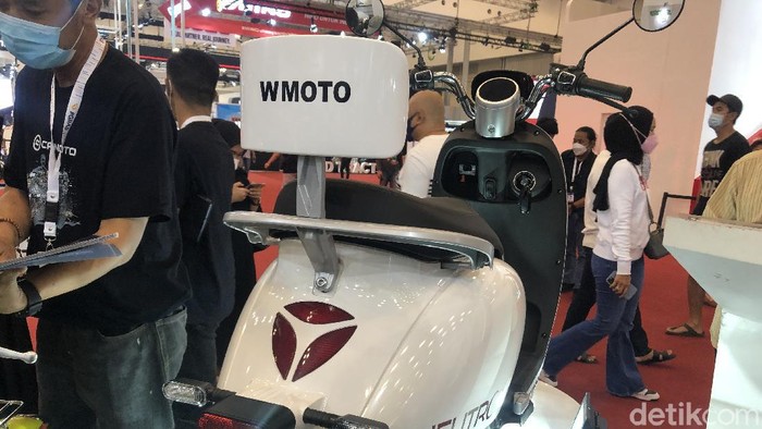 Motor lIstrik WMoto Neutron
