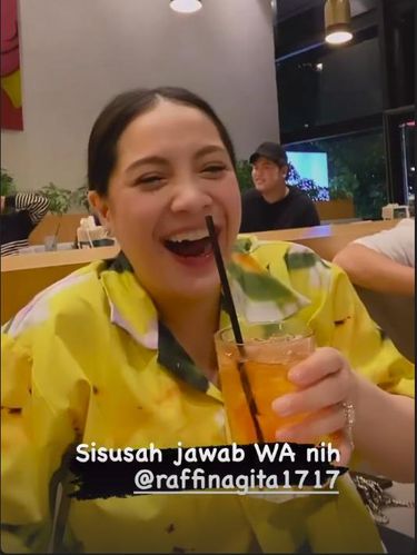 Nagita Slavina tertawa dengar protes Iis Dahlia