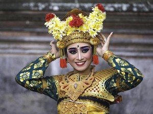Bukan Hanya Pulaunya, Pakaian Adat Bali Juga Punya Keunikan