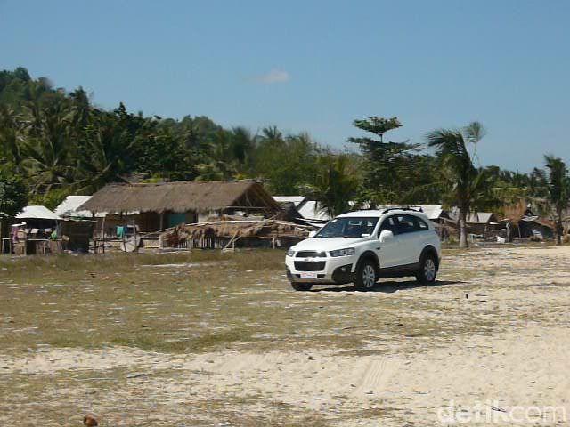 Pantai Kuta Mandalika Lombok tahun 2011