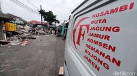 Hingga saat ini, sejumlah bangunan sudah rata dengan tanah.