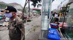 Puluhan Kios PKL di Komplek Duta Indah Bekasi Dibongkar