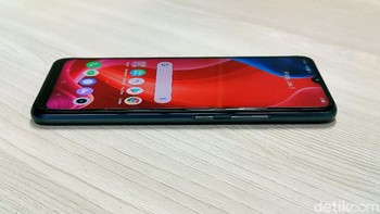 Realme Narzo 50A ditenagai chipset MediaTek Helio G85 yang dipadukan dengan RAM LPDDR4x 4 GB. Foto: Adi Fida Rahman/detikINET