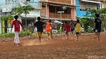 Semringah Anak-anak di Kolong Tol Becakayu