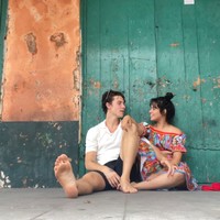 Sejak go public pada 2019, pasangan yang dielu-elukan oleh banyak remaja ini kerap kali memperlihatkan kemesraan mereka. Baik di red carpet, tempat umum maupun media sosial. Foto: Instagram