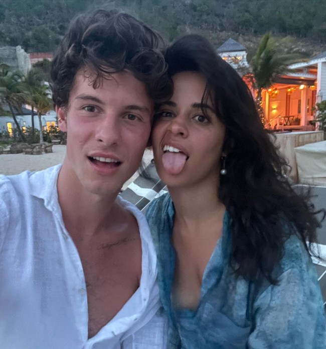 Shawn Mendes dan Camila Cabello menegaskan, meskipun tak lagi jadi sepasang kekasih, mereka tetap akan menjalin hubungan baik sebagai sahabat. Foto: Instagram