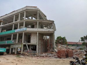 Pihak SMAN 96 Minta Cek Ulang Kelayakan Gedung yang Roboh