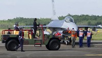 Upgrade F-16 senilai 110 miliar dolar Taiwan (Rp 56,2 triliun) tersebut dipimpin oleh pabrikan Lockheed Martin dam Aerospace Industrial Development Corp (AIDC) Taiwan. Ini merupakan contoh terbaru dari kerja sama militer antara AS dan Taiwan.  