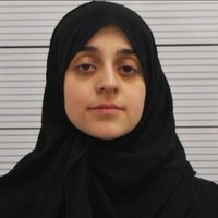 Saat menjadi anggota ISIS dan tinggal di Suriah, Tareena tampil dengan pakaian tertutup serba hitam dan jilbab.Foto: Dok. West Midlands Police