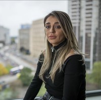 Tareena bersama bayinya kemudian melarikan diri ke Turki setelah dia tidak betah menjadi anggota ISIS. Pada 2015, ia kembali di Inggris dan diadili dengan hukuman penjara enam tahun. Foto: Dok. Uplands TV