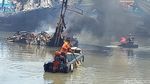 Titik Api Masih Muncul di Lokasi Kebakaran Kapal Pelabuhan Tegal