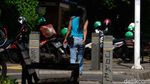 Trotoar Keren di Kemang Cuma jadi Lahan Parkir