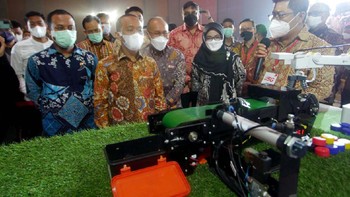 Dalam membawa sinyal 5G ke Makassar, Indosat menjalin kerja sama dengan Huawei selaku vendor penyedia infrastruktur teknologi jaringan generasi kelima. Kolaborasi Indosat-Huawei dalam menghadirkan layanan 5G komersial ini dengan menggenjot ekonomi lokal, khususnya di sektor agrikultur, perdagangan, dan pariwisata.