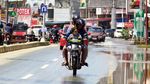 Banjir di Sintang Kalbar Mulai Surut, Mobil Terlihat Masuk Parit