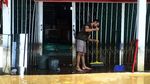 Banjir di Sintang Kalbar Mulai Surut, Mobil Terlihat Masuk Parit