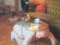 Foto Viral yang Susah Dijelaskan, Bikin Garuk-garuk Kepala