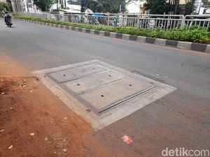 detikcom Do Your Magic: 2 Galian di Jl Tendean Ditutup, Lalin Lancar