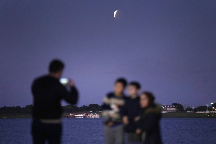Gerhana Bulan Sebagian
