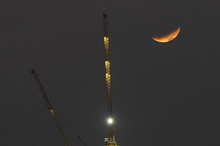 Gerhana Bulan Sebagian Gerhana Bulan Sebagian