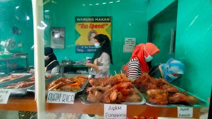 Gowes selli ke warung Bu Spoed, Alun-alun Utara Yogyakarta