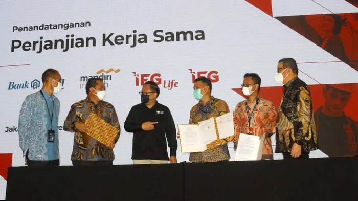 IFG Life Bikin Produk Proteksi PT Asuransi Jiwa IFG (IFG Life) menghadirkan asuransi jiwa dan kesehatan yang berfokus kepada proteksi dan kebutuhan nasabah. IFG Life menggandeng BTN dan Mandiri Inhealth.