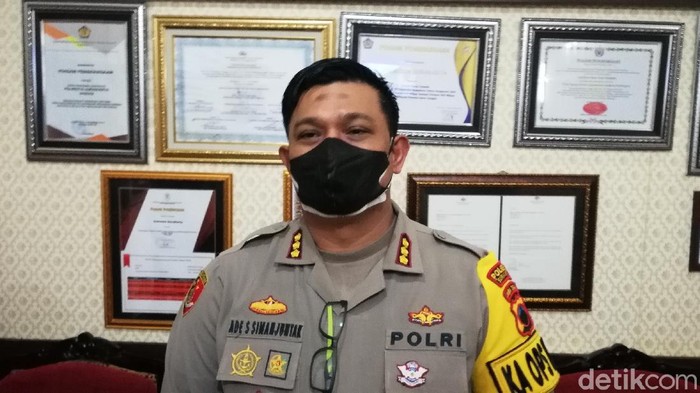 Kapolres Solo Kombes Ade Safri Simanjuntak, Jumat (19/11/2021).