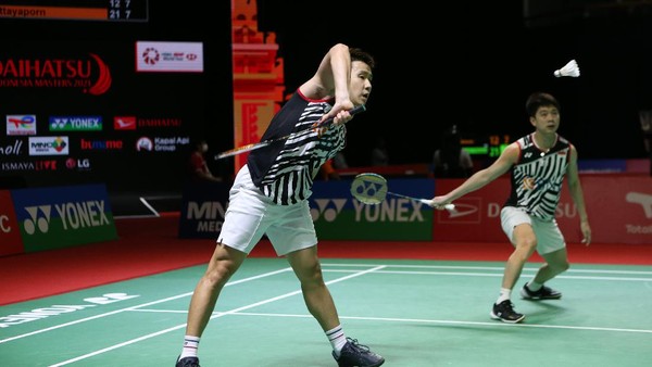 Momen Kevin/Marcus Menangi Duel Merah Putih: Ada Akrobat Tangan!