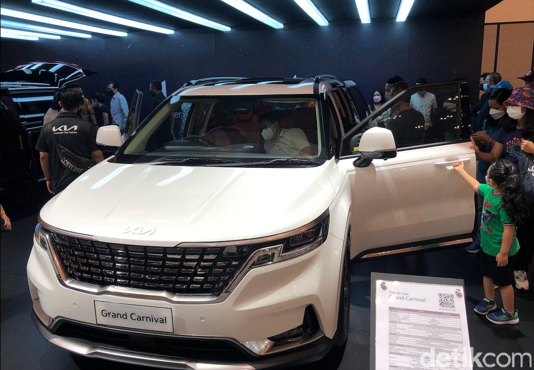 KIA All New Grand Carnival