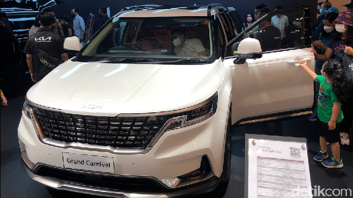 KIA All New Grand Carnival