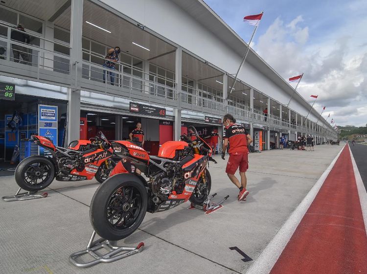 Lihat Lagi Persiapan Tim-Pebalap Jelang WSBK di Sirkuit Mandalika