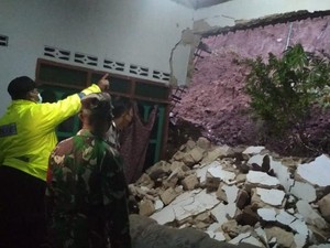 Longsor Terjang Empat Kecamatan di Kab Blitar