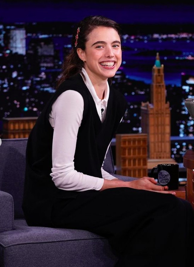 Masih di tahun yang sama, Pete dikabarkan dekat dengan aktris Margaret Qualley. Pete dan bintang Netflix ‘Maid’ itu dikabarkan menjalin hubungan asmara, namun sama-sama tidak mau mengonfirmasi hubungan mereka. Foto: Instagram