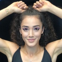 Neslihan sendiri mengaku bahwa dirinya memang banyak kemajuan sejak pertama kali melawan Michelle di Peru International 2012. Ini berkat perkembanganku dalam cara berpikir. Aku sangat berkonsentrasi dan fokus (belakangan ini) dan itu sangat membantuku, katanya. Foto: Instagram @neslihanyigits