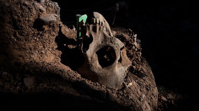 Kuburan massal korban Perang Saudara Spanyol ditemukan di kawasan Belchite. Dalam proses penggalian, ilmuwan menemukan sejumlah tulang belulang di sana.