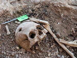 Ritual Penggalian Tulang Tengkorak Manusia di Suku Karo