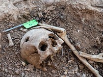 Ritual Penggalian Tulang Tengkorak Manusia di Suku Karo