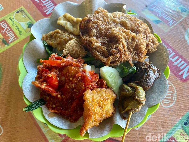  Gurihnya Telur Dadar Krispi dengan Sambal khas Banyuwangi