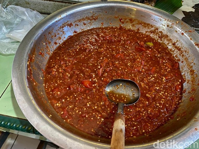 Sego Tempong Mbok Nah: Gurihnya Telur Dadar Krispi dengan Sambal khas Banyuwangi