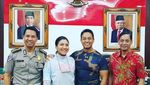 Potret Kebersamaan Kombes Bhirawa Bareng Sang Kakak Jenderal Andika