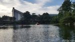 Mendekap Sore dengan Bersampan di Tangerang Selatan