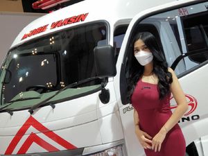 Cerita Perempuan-perempuan Cantik di Pameran Otomotif: Maaf Kami Bukan SPG, tapi Usher