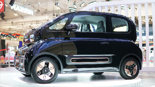Wuling Baojun KiWi EV di GIIAS 2021